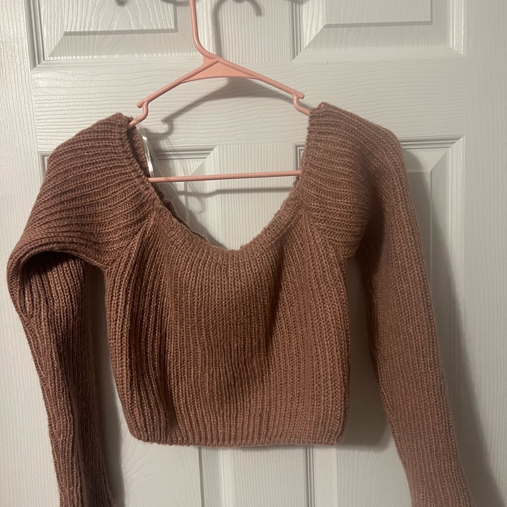 off shoulder knitted cropped sweater